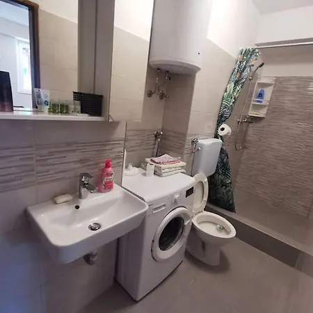 Appartamento Highway Cheap Apartment! *